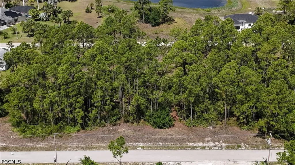 496 Lillon Avenue S Lehigh Acres FL 33974