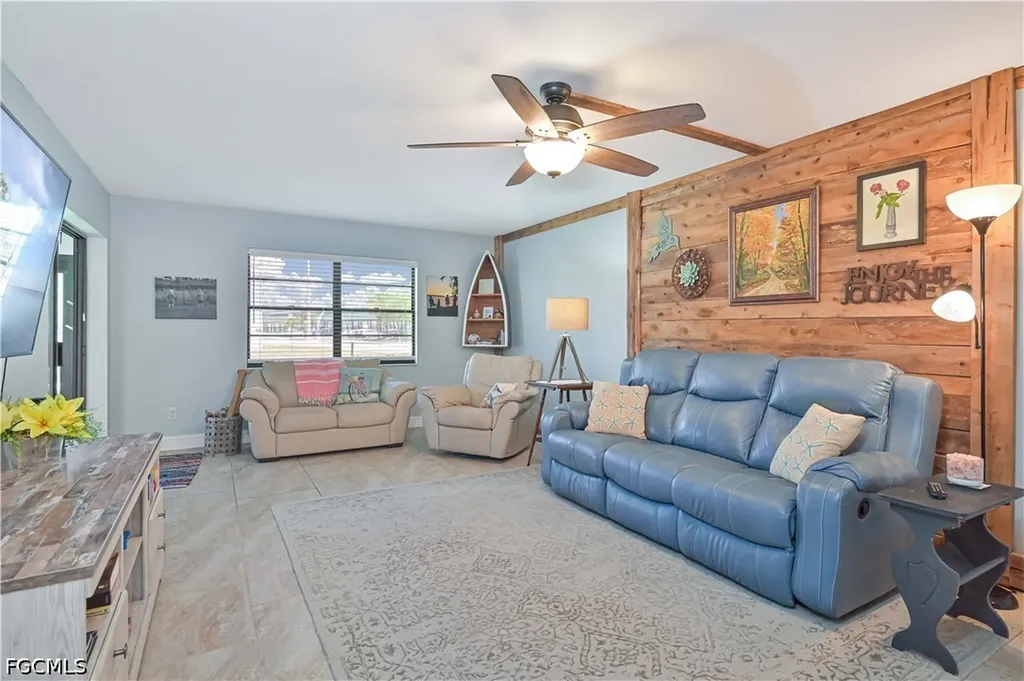4711 SE 5th Avenue Cape Coral FL 33904