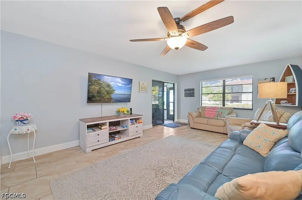 4711 SE 5th Avenue Cape Coral FL 33904