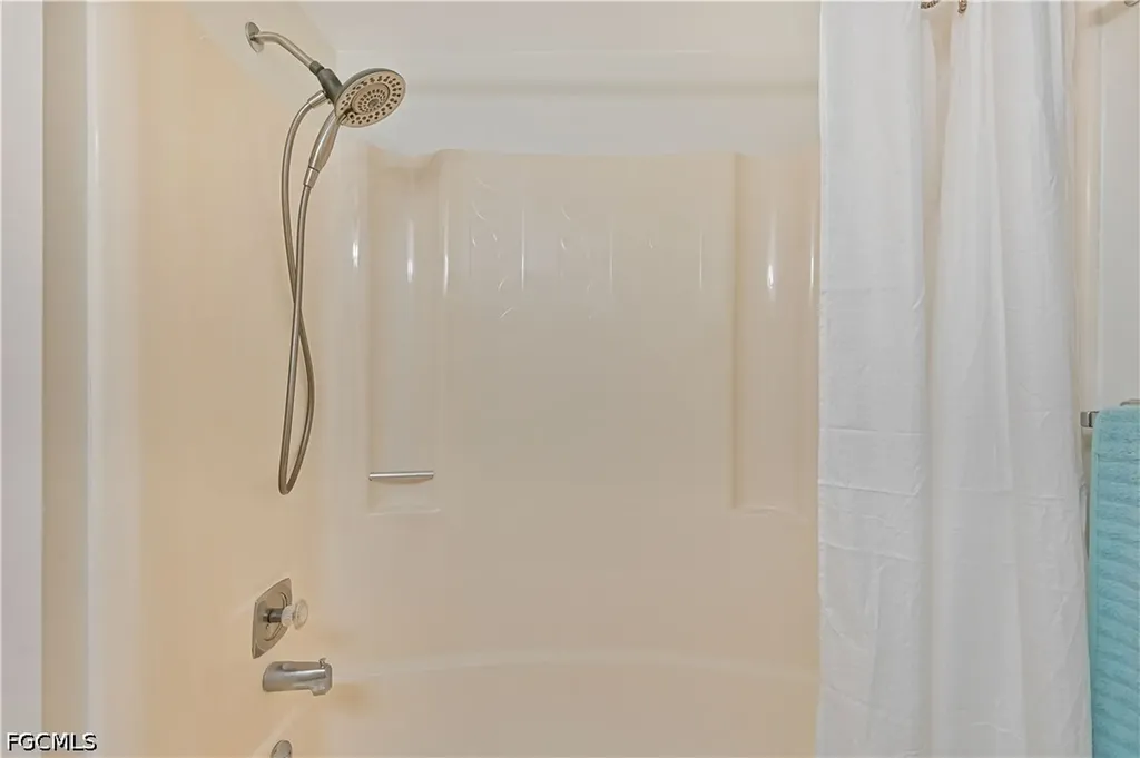 4711 SE 5th Avenue Cape Coral FL 33904