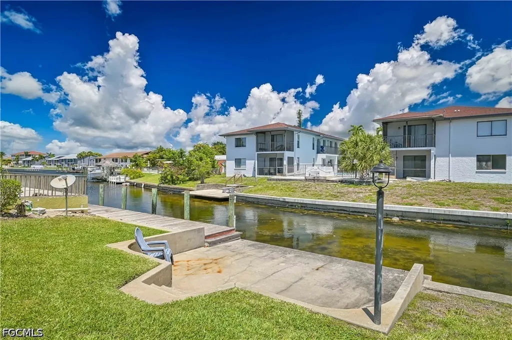 4711 SE 5th Avenue Cape Coral FL 33904