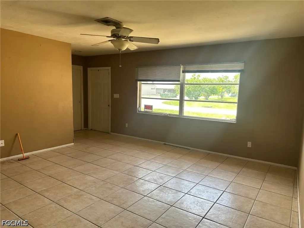 1404 SE 34th Terrace Cape Coral FL 33904