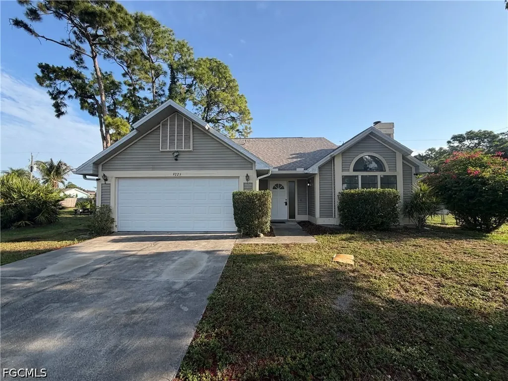 9225 Pineapple Road Fort Myers FL 33967