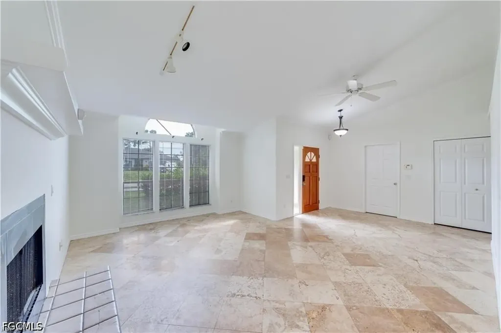 9225 Pineapple Road Fort Myers FL 33967