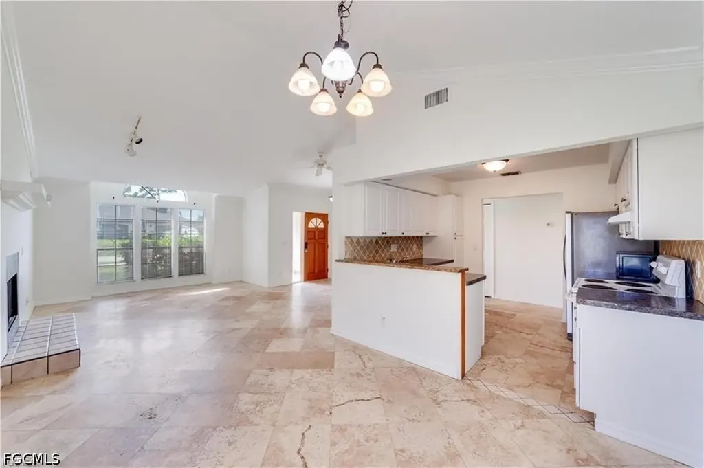 9225 Pineapple Road Fort Myers FL 33967