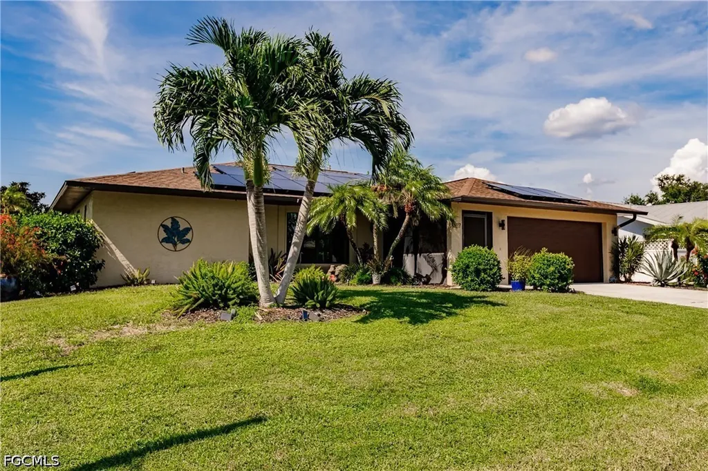 627 SE 34th Street Cape Coral FL 33904