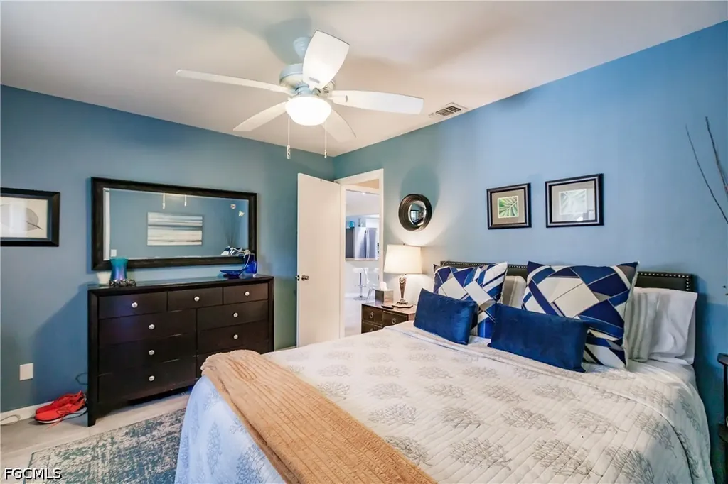 627 SE 34th Street Cape Coral FL 33904