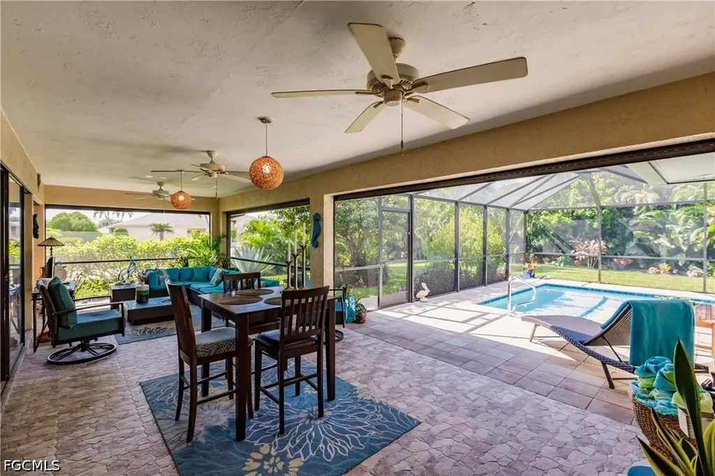 627 SE 34th Street Cape Coral FL 33904