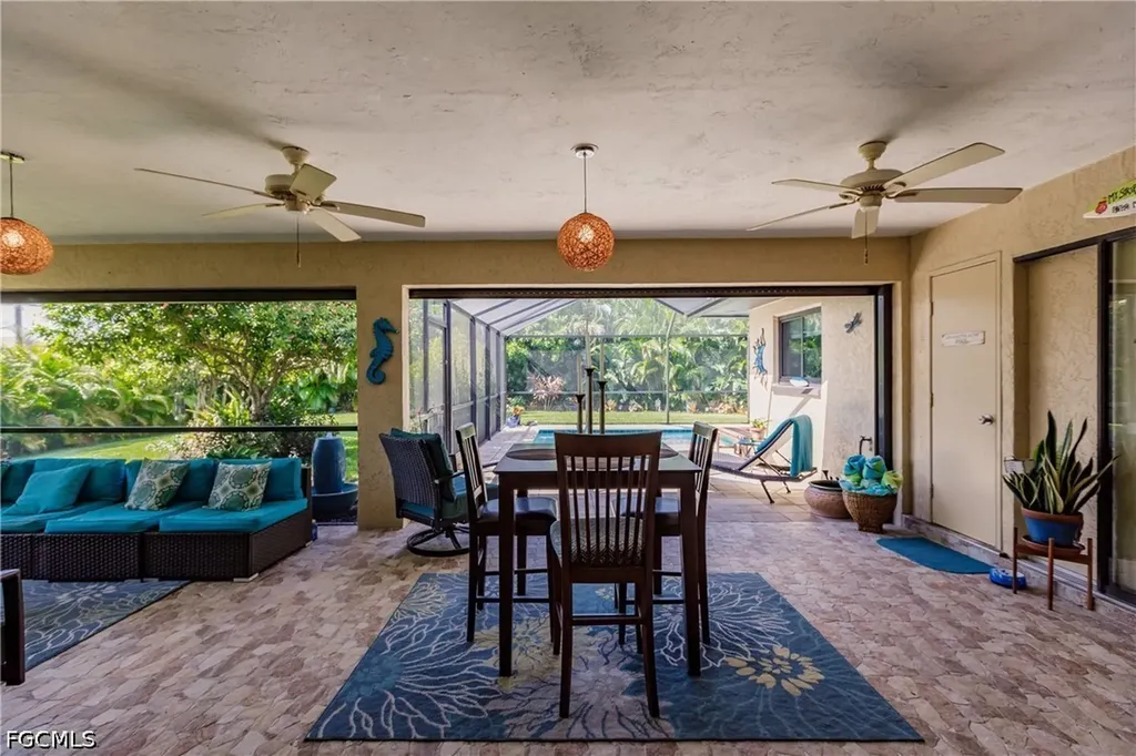 627 SE 34th Street Cape Coral FL 33904