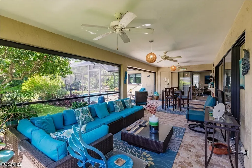 627 SE 34th Street Cape Coral FL 33904