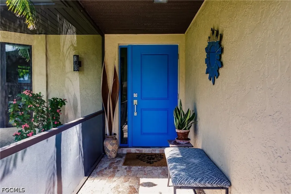 627 SE 34th Street Cape Coral FL 33904