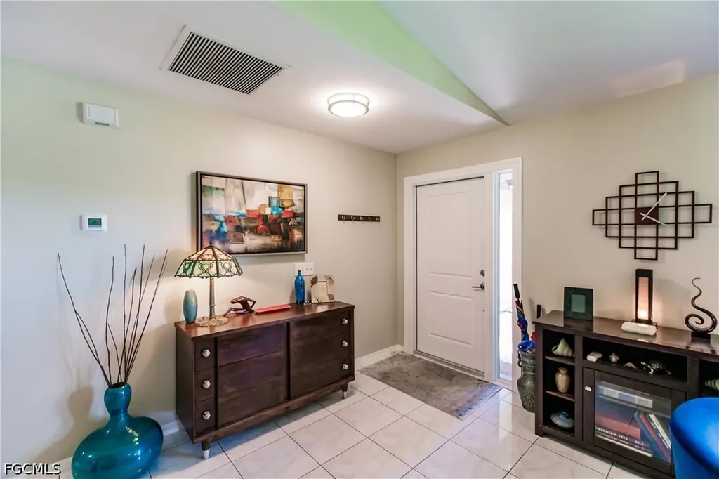 627 SE 34th Street Cape Coral FL 33904