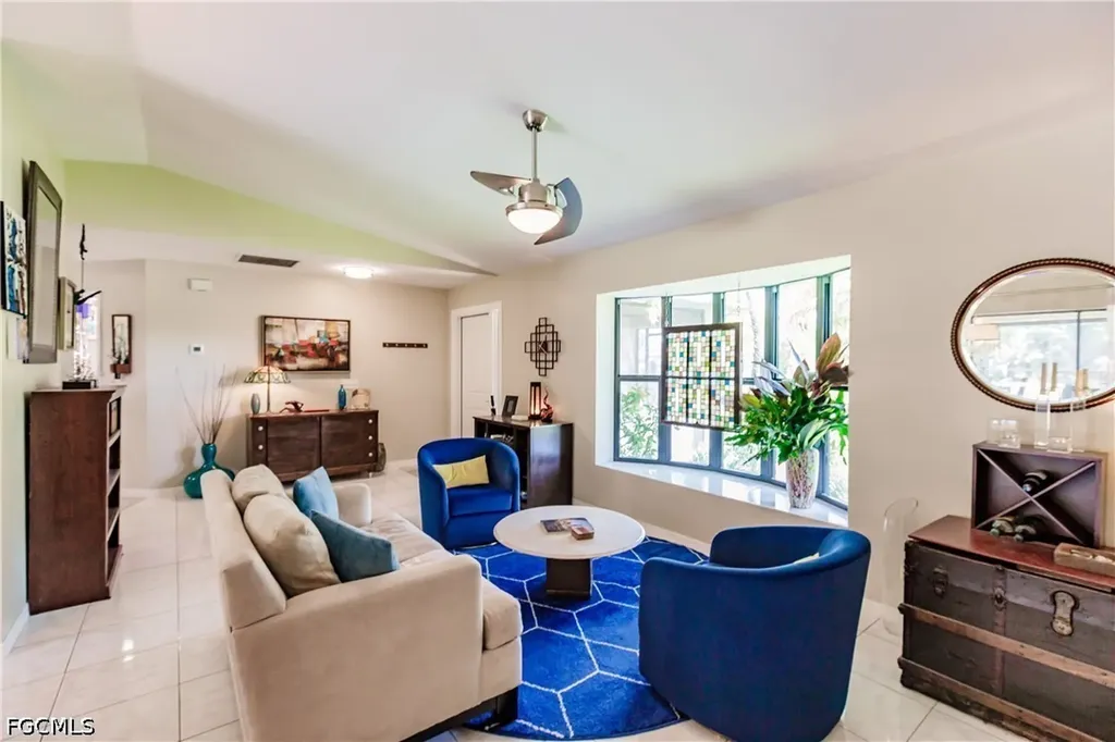 627 SE 34th Street Cape Coral FL 33904
