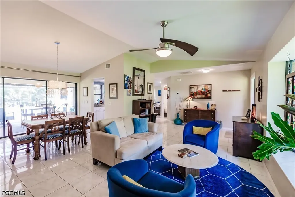 627 SE 34th Street Cape Coral FL 33904