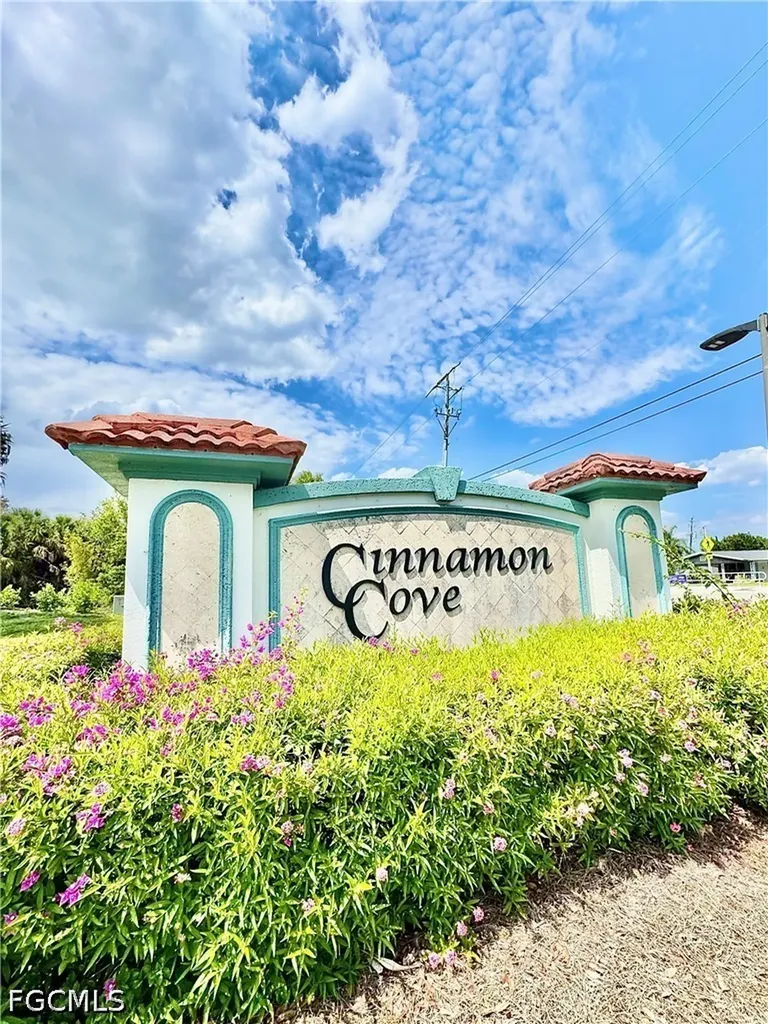 11421 Caravel Circle Fort Myers FL 33908