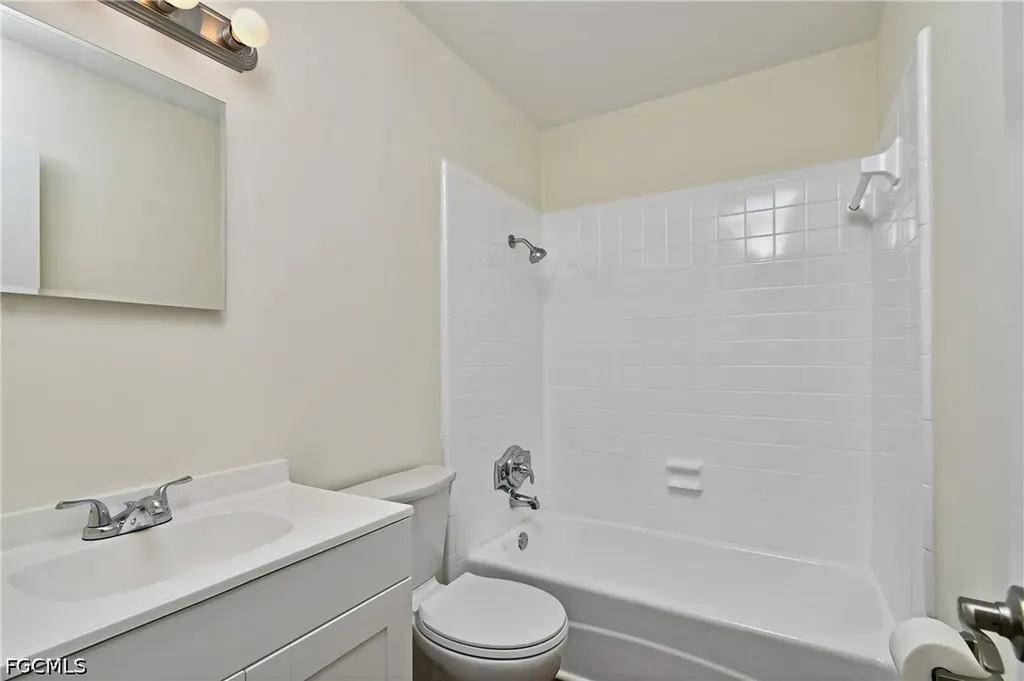 44 Tangelo Court Lehigh Acres FL 33936