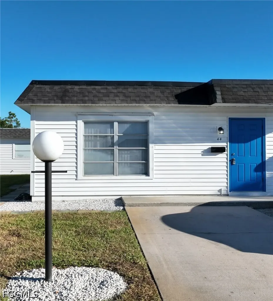 44 Tangelo Court Lehigh Acres FL 33936