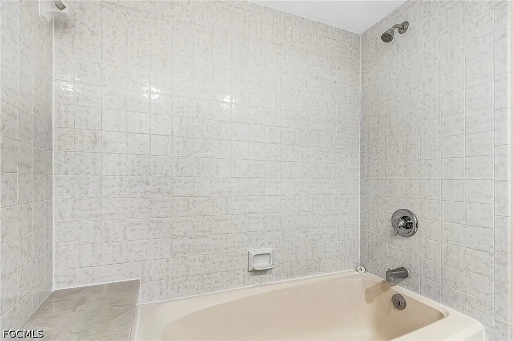 15751 Windward Way Circle Fort Myers FL 33908