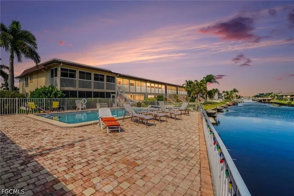 1206 SE 46th Street Cape Coral FL 33904