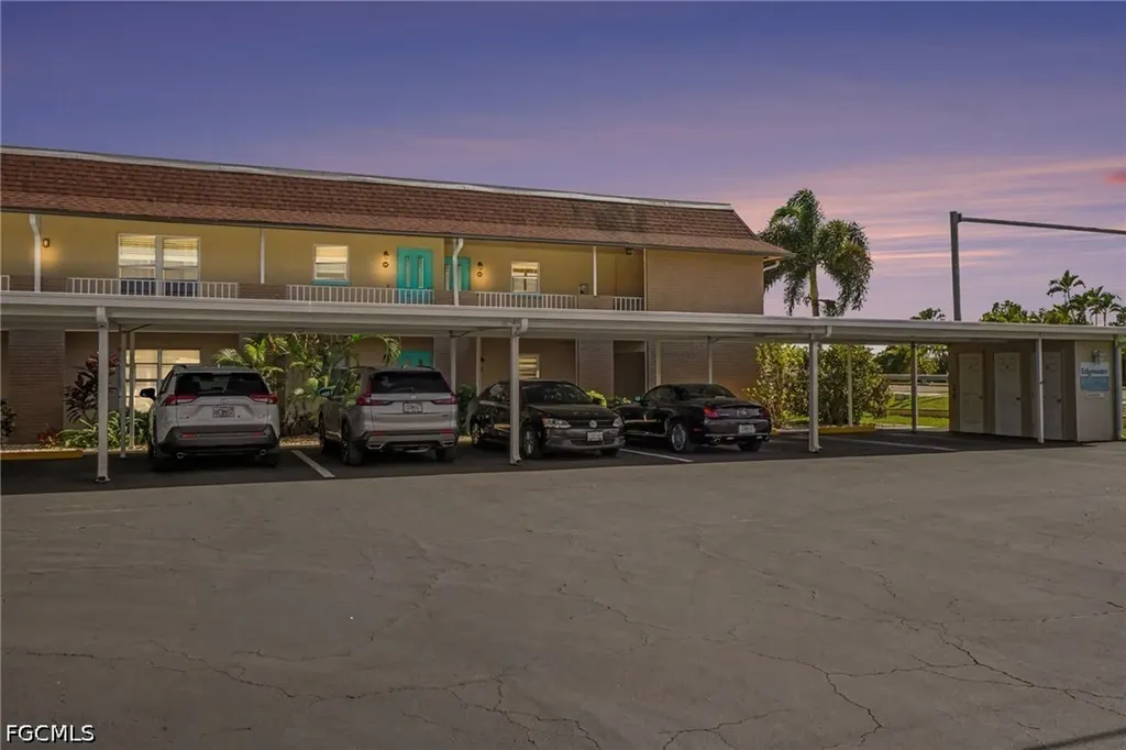 1206 SE 46th Street Cape Coral FL 33904