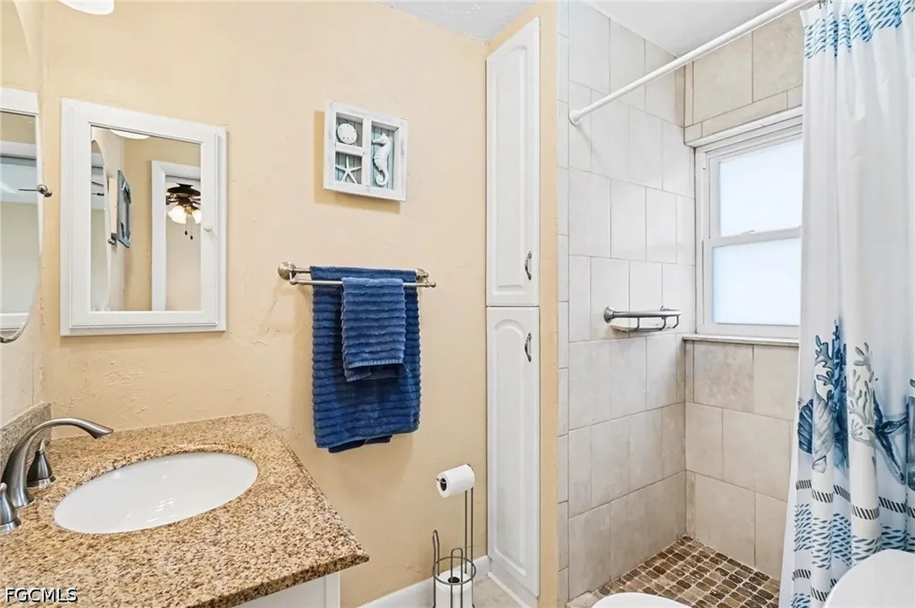 1206 SE 46th Street Cape Coral FL 33904