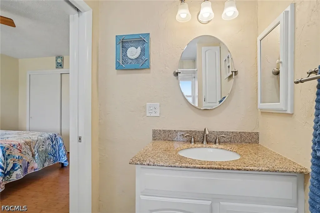 1206 SE 46th Street Cape Coral FL 33904