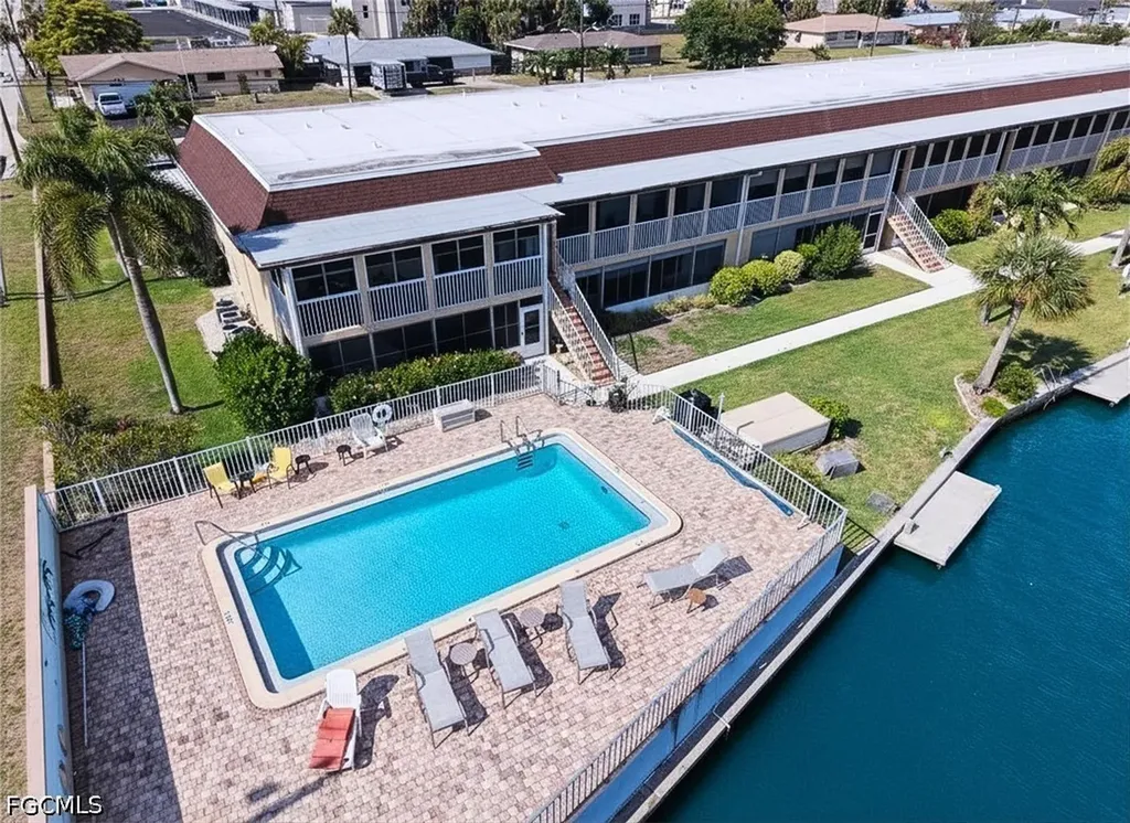 1206 SE 46th Street Cape Coral FL 33904
