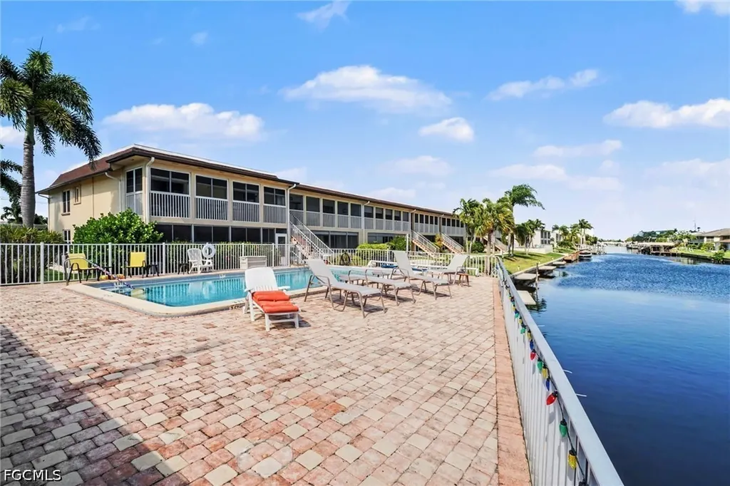 1206 SE 46th Street Cape Coral FL 33904