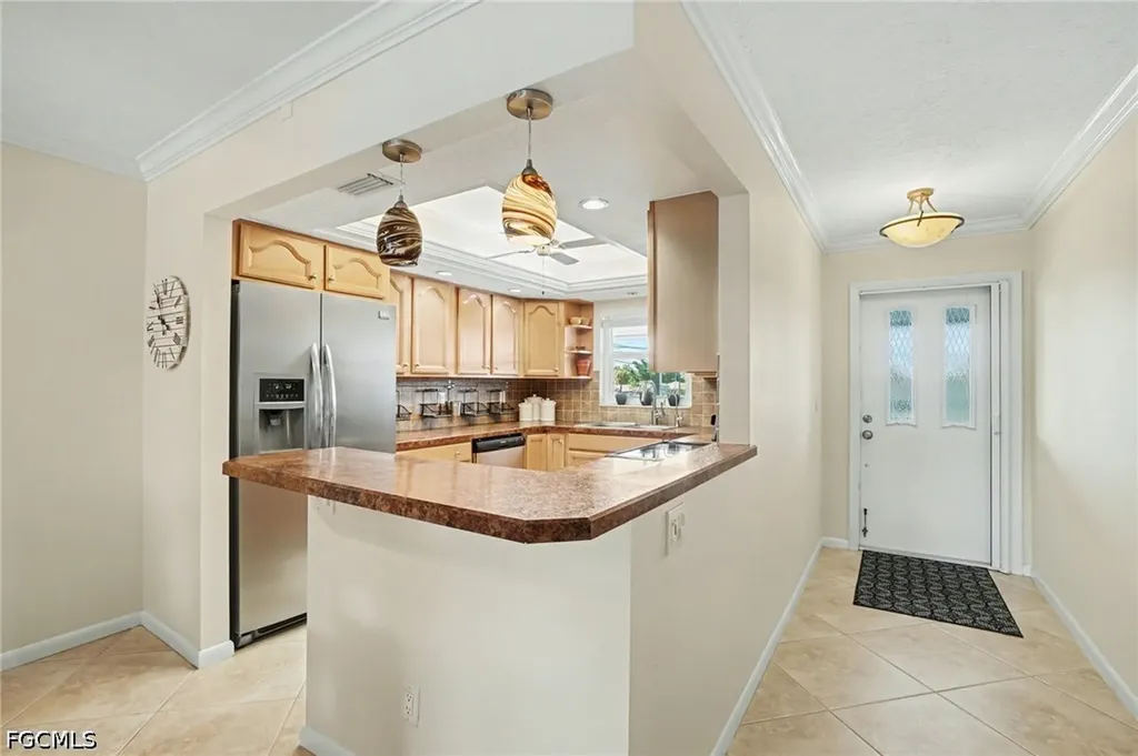 1206 SE 46th Street Cape Coral FL 33904