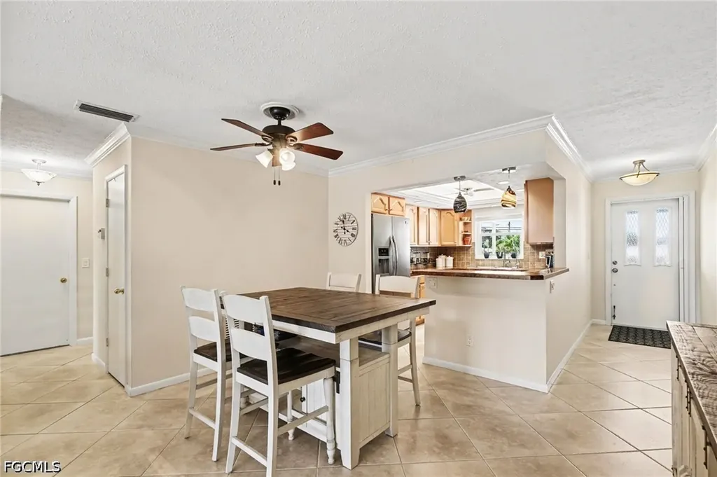 1206 SE 46th Street Cape Coral FL 33904