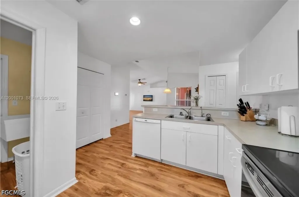 2840 NW 2nd Terrace Cape Coral FL 33993
