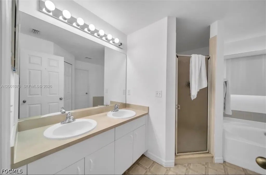 2840 NW 2nd Terrace Cape Coral FL 33993