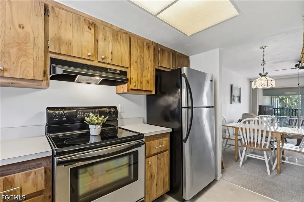 16881 Davis Road Fort Myers FL 33908