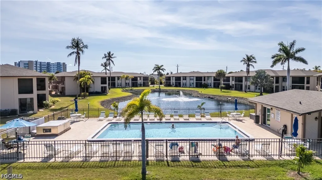 16881 Davis Road Fort Myers FL 33908