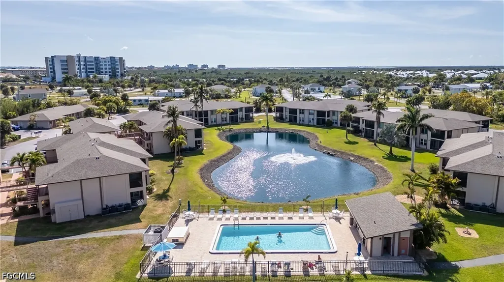 16881 Davis Road Fort Myers FL 33908