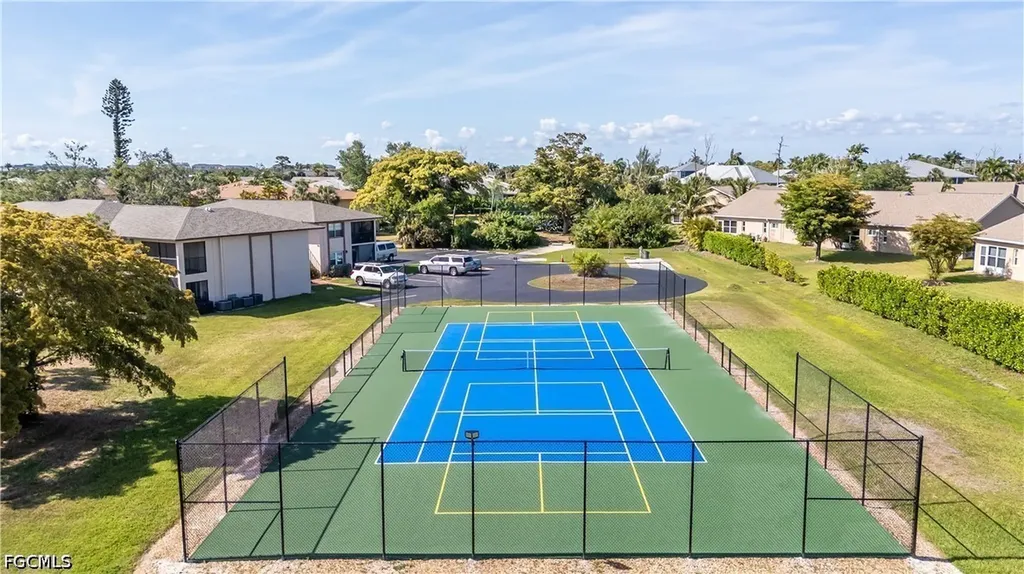 16881 Davis Road Fort Myers FL 33908