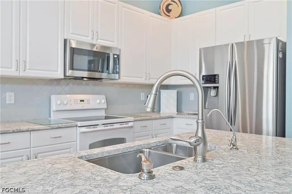 15289 Yellow Wood Drive Alva FL 33920