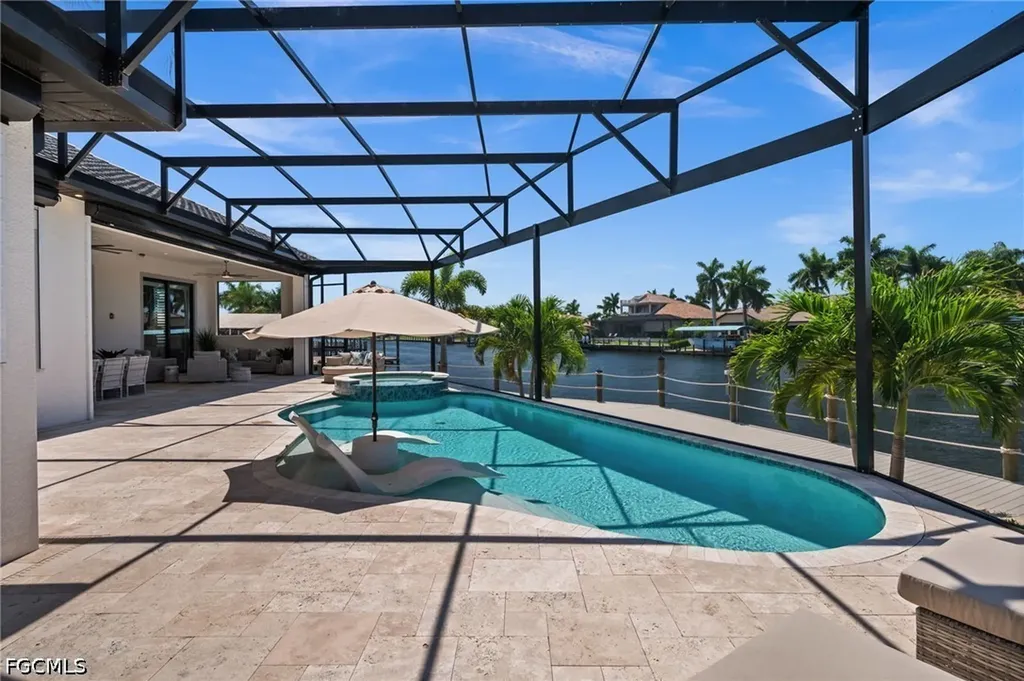 5201 Skylark Court Cape Coral FL 33904