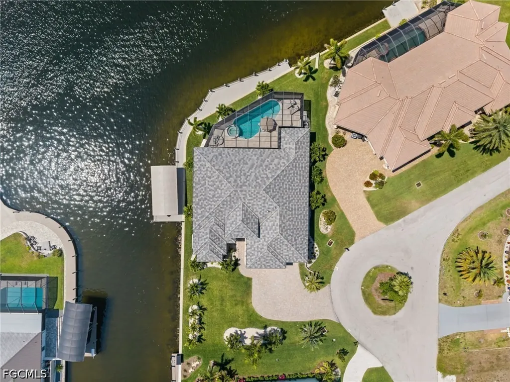 5201 Skylark Court Cape Coral FL 33904