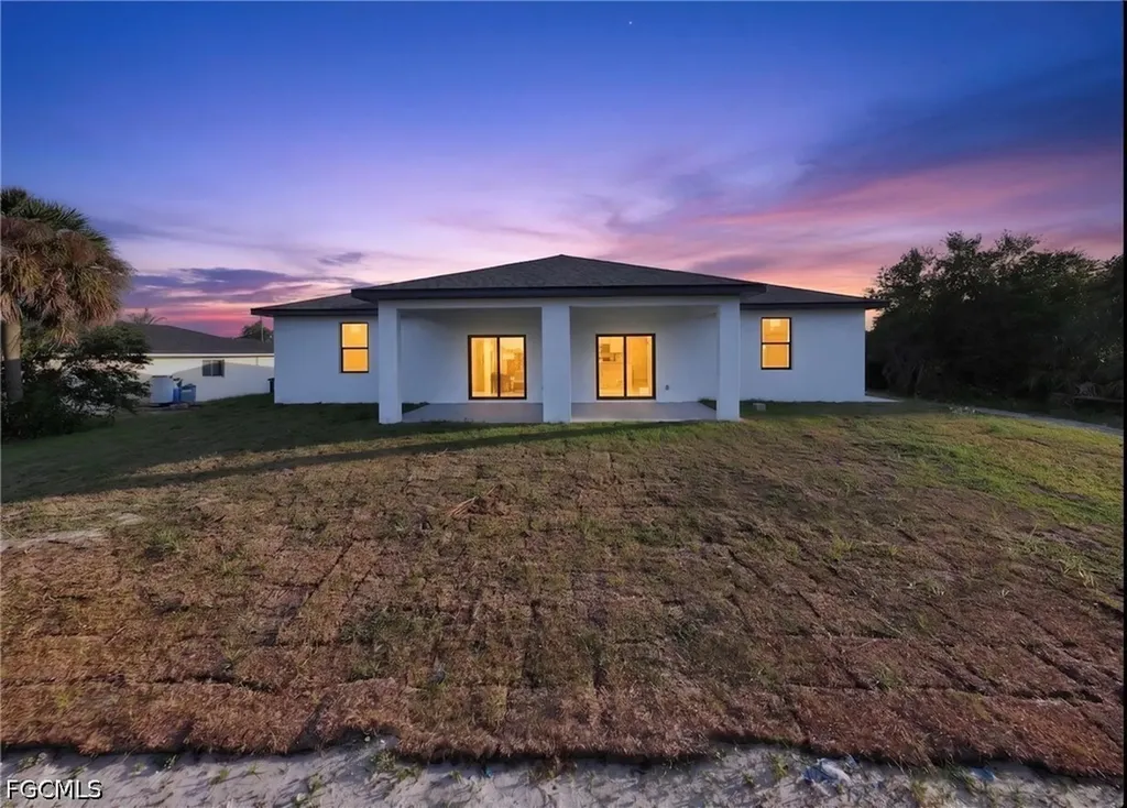 4544-4546 25th Street SW Lehigh Acres FL 33973