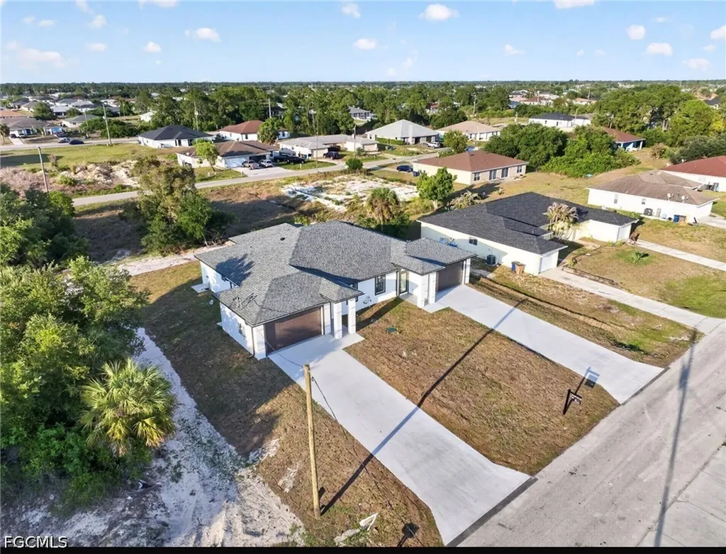 4544-4546 25th Street SW Lehigh Acres FL 33973