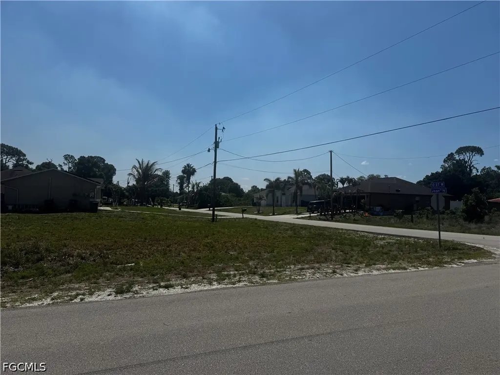 2918 10th Street W Lehigh Acres FL 33971
