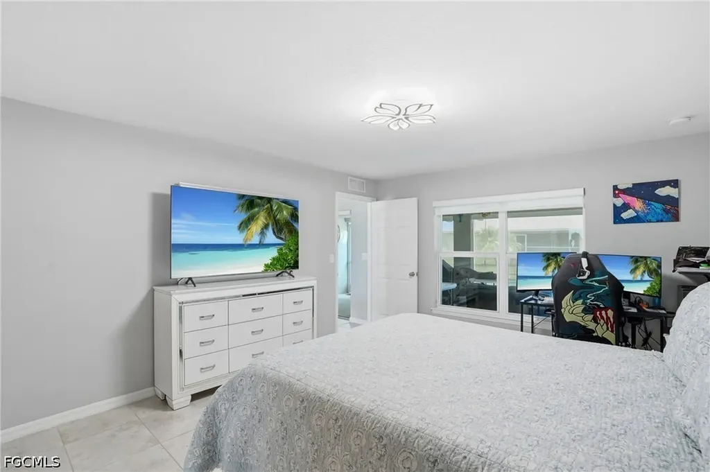 1201 NW 14th Place Cape Coral FL 33993