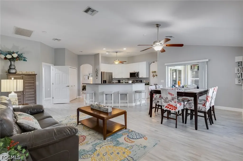 201 SW 35th Street Cape Coral FL 33914