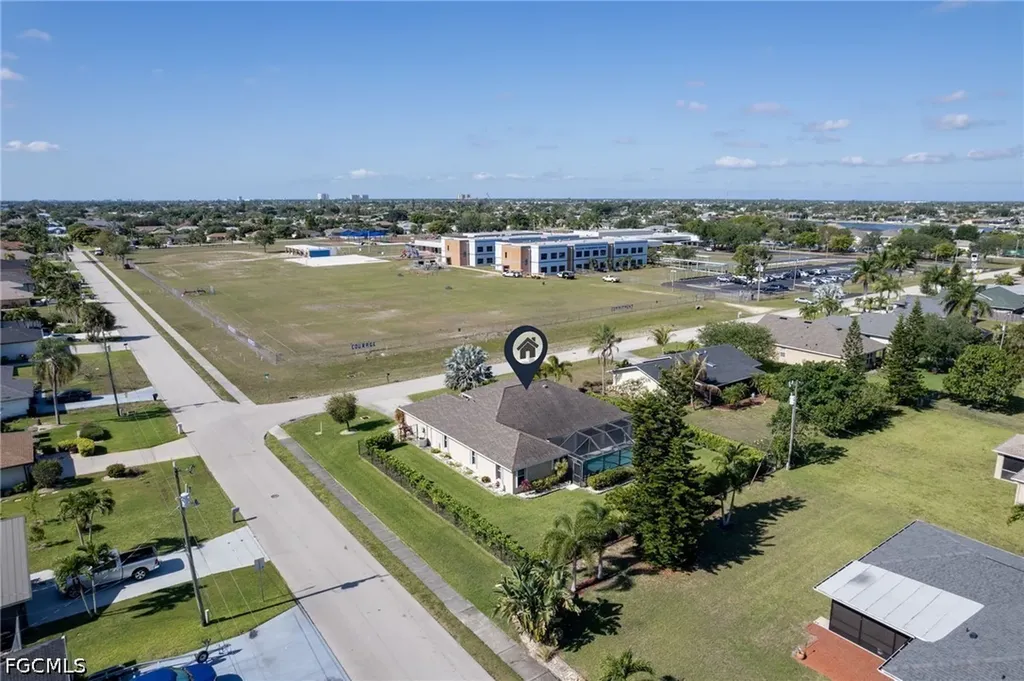 201 SW 35th Street Cape Coral FL 33914