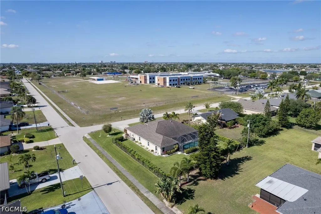 201 SW 35th Street Cape Coral FL 33914