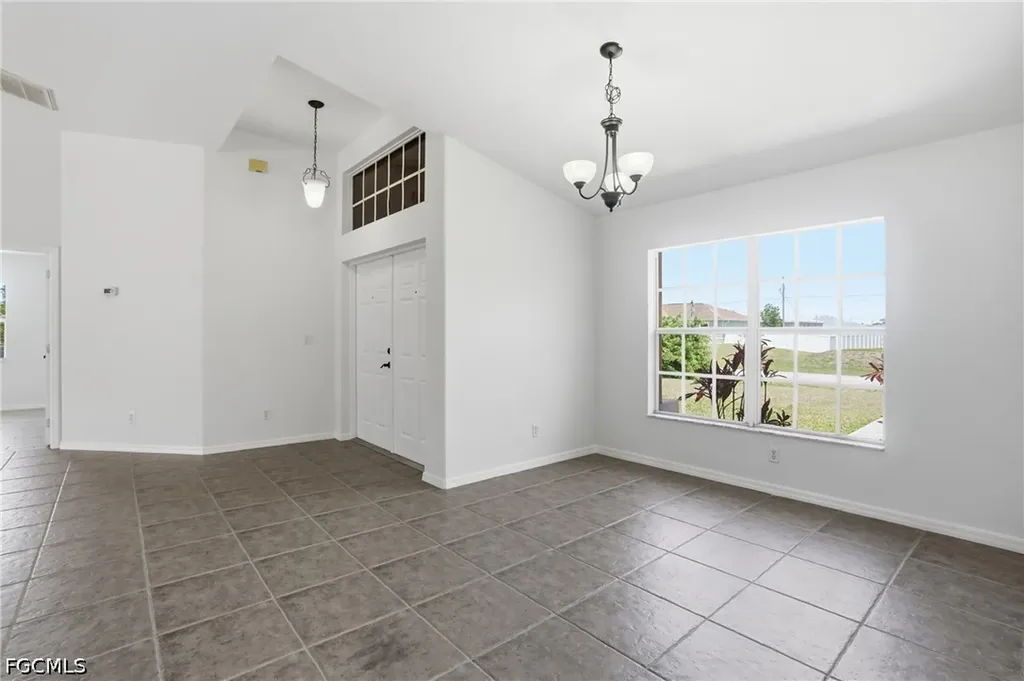 928 NW 5th Place Cape Coral FL 33993