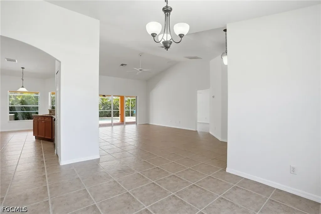 928 NW 5th Place Cape Coral FL 33993
