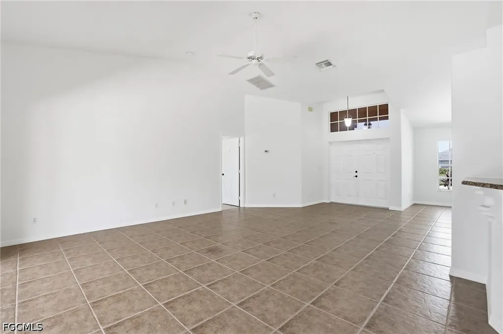 928 NW 5th Place Cape Coral FL 33993