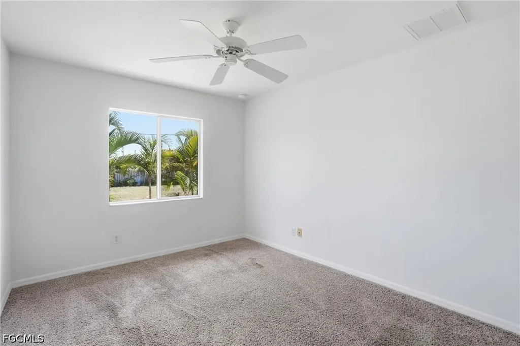 928 NW 5th Place Cape Coral FL 33993